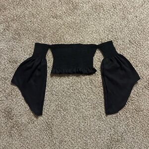 ROMWE Black Off-Shoulder Crop Top